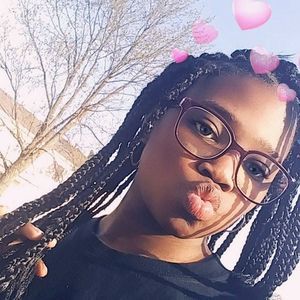 Meet your Posher, Divona